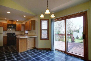 665 Windward Way, Oregon, WI 53575 - photo 4