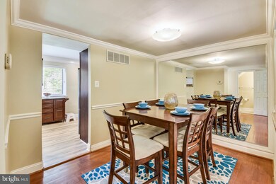 7346 Mossy Brink Ct, Columbia, MD 21045 - photo 6