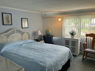 275 Pine View Way unit 88-275, Spotswood, NJ 08884 - photo 7