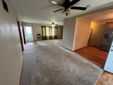 722 N Washington St, Beloit, KS 67420 - photo 5