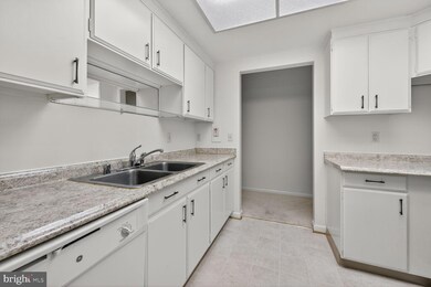 3431 S Leisure World Blvd unit 883C, Silver Spring, MD 20906 - photo 5
