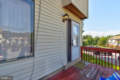 11323 Laurelwalk Dr, Laurel, MD 20708 - photo 4