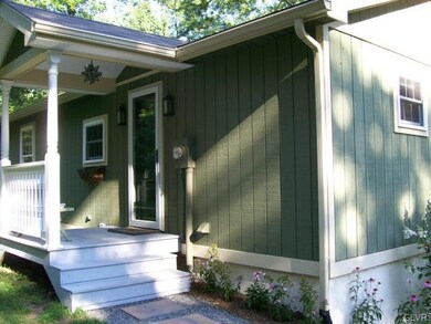 7145 Corning Rd, Zionsville, PA 18092 - photo 4