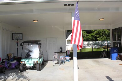 603 Lee Dr, Burgaw, NC 28425 - photo 5