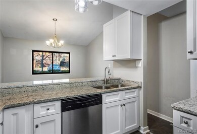 11811 S Briar Patch Dr, Midlothian, VA 23113 - photo 4