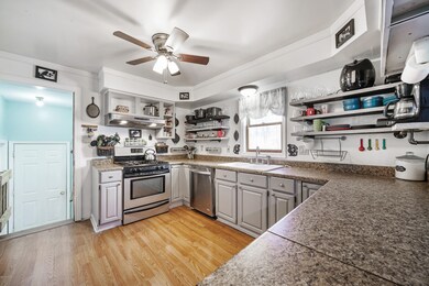 129 Blueberry Dr, Milford, PA 18337 - photo 7