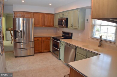 2650 Woodcock Ct, Herndon, VA 20171 - photo 3