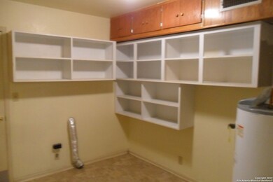 15047 Antonio Dr unit 6, Helotes, TX 78023 - photo 7