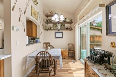 332 Live Oak Loop, Central Point, OR 97502 - photo 7