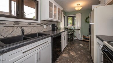 Kitchen 5