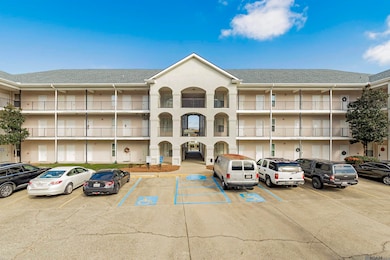 12386 River Highlands Dr unit B, Saint Amant, LA 70774 - photo 2