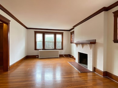 793 Washington St unit 1, Brookline, MA 02446 - photo 2
