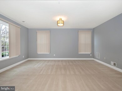 829 Hidden Marsh St, Gaithersburg, MD 20877 - photo 7