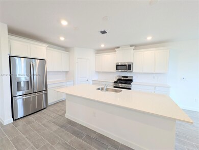 19465 Whispering Creek Rd, Loxahatchee, FL 33470 - photo 4