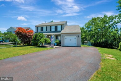 143 Hedgerow Dr, Souderton, PA 18964 - photo 2