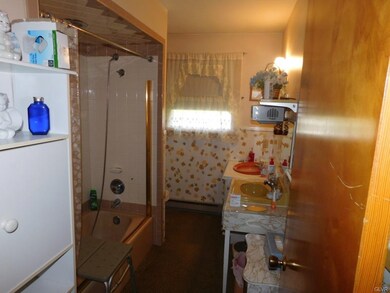 1st floor bathroom