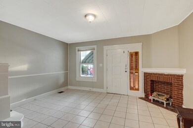 1355 N 12th St, Reading, PA 19604 - photo 4