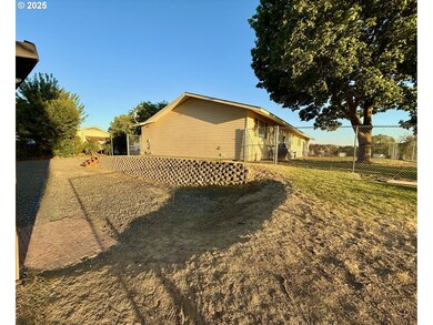 1317 SW Vita Ct, Pendleton, OR 97801 - photo 7