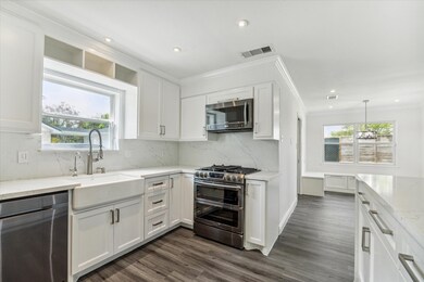 4818 Droddy St, Houston, TX 77091 - photo 7