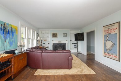 18 Gregory St, Marblehead, MA 01945 - photo 5