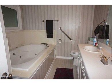 Master Bath/Spa. Photo deceiving. Spa bath is huge