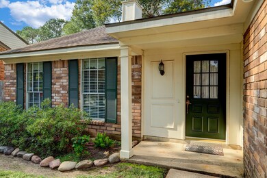 7827 Hidden Oaks Ln, Houston, TX 77095 - photo 2