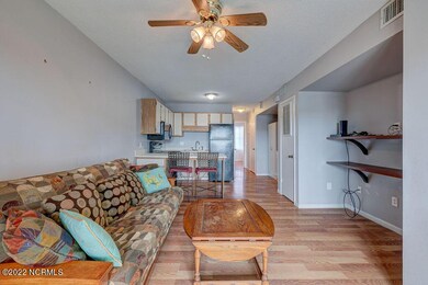 108 N Lake Park Blvd unit 303, Carolina Beach, NC 28428 - photo 4