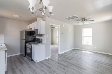 3212 Cortlandt St, Houston, TX 77018 - photo 4