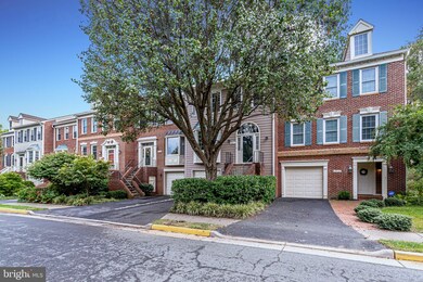 2011 Gervais Dr, Falls Church, VA 22043 - photo 3