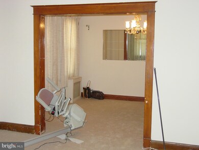 2546 W Lafayette Ave, Baltimore, MD 21216 - photo 7