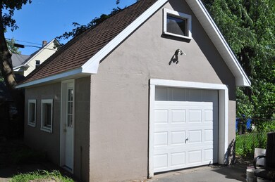 47 Worcester St, West Springfield, MA 01089 - photo 3