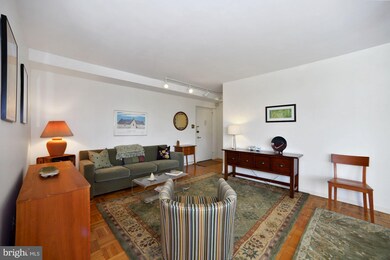 Essex unit 710, Washington, DC 20008 - photo 4