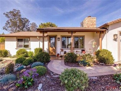 Craftsman style entry.