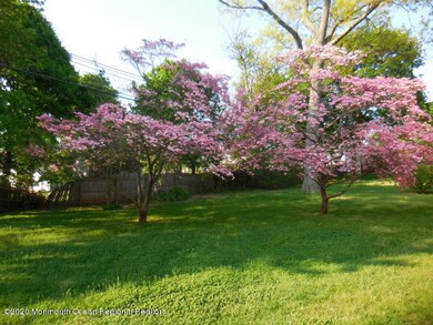 57 Manor Dr unit 57, Red Bank, NJ 07701 - photo 2