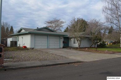 4905 SW Butternut Place, Aloha, OR 97078 - photo 2