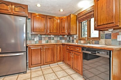 82 Pine St, Franklin, MA 02038 - photo 6