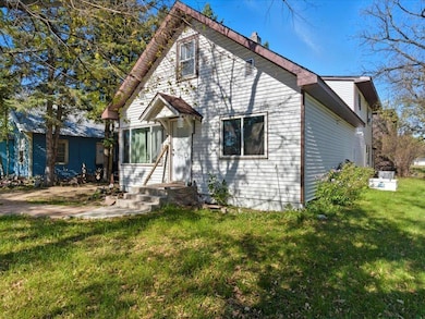 212 1st St SE, Sebeka, MN 56477 - photo 2