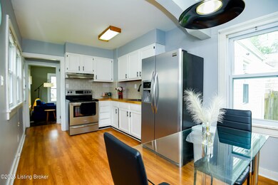 1121 Walter Ave KITCHEN