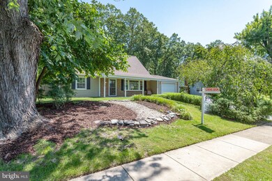 12829 Point Pleasant Dr, Fairfax, VA 22033 - photo 5