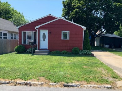 36 Prentice Ave, Pawtucket, RI 02860 - photo 3