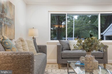 8905 Vernon View Dr, Alexandria, VA 22308 - photo 6