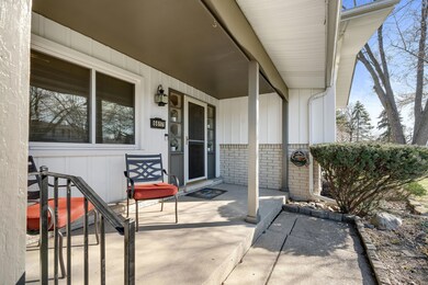 6617 Mellow Wood Ln, West Bloomfield, MI 48322 - photo 5