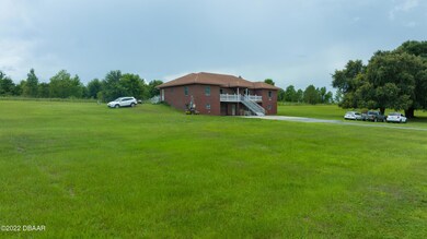 8215 E Dewey Robbins Rd-37