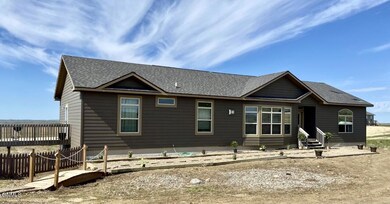 14736 Lambert St, Williston, ND 58801 - photo 2