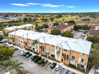 7250 NW 177th St unit 10216, Hialeah, FL 33015 - photo 2