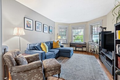 82 Walnut St unit 1, Brookline, MA 02445 - photo 3