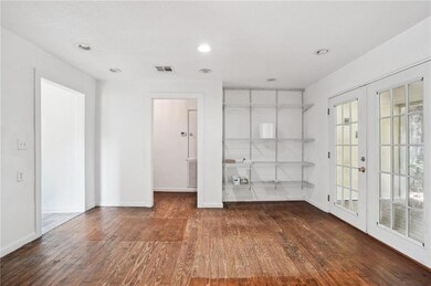 Eat in breakfast area with open storage/pantry