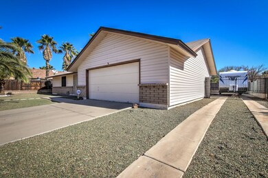 725 N 92nd Pl-4