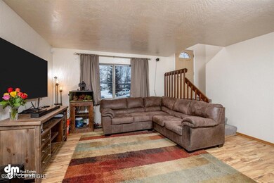02-Living Room 20210223-DW-6054-Edit-Edi