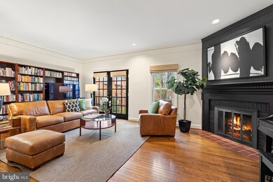 206 Governors Ct, Falls Church, VA 22046 - photo 4